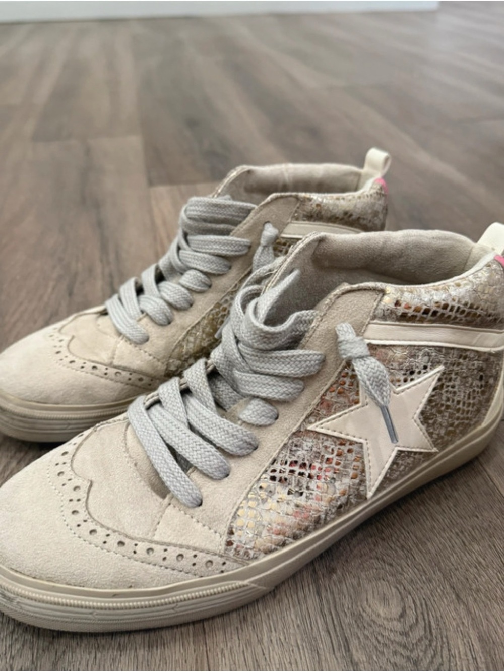 Boutique Star High-Top Shoes